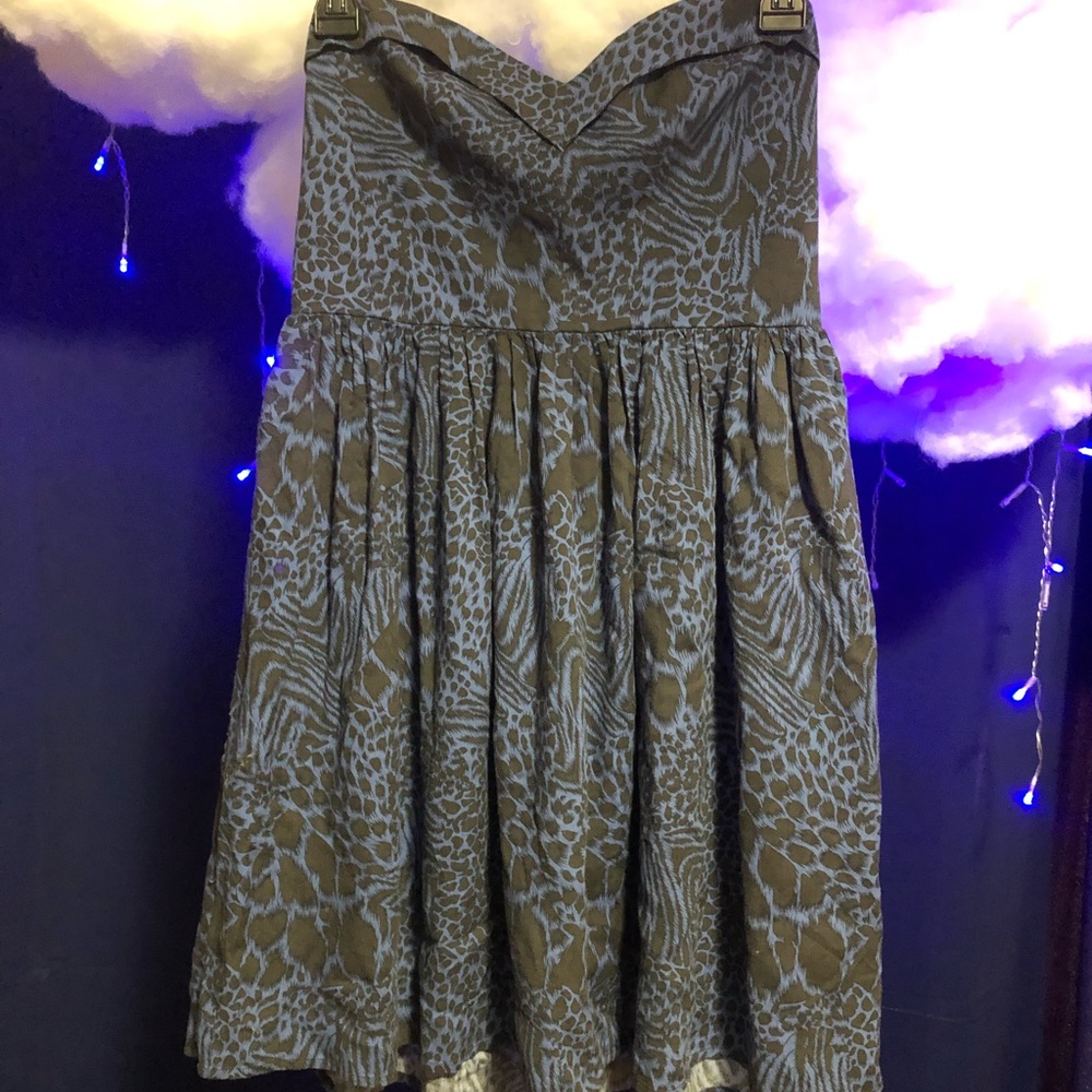 Moda international blue leopard strapless dress